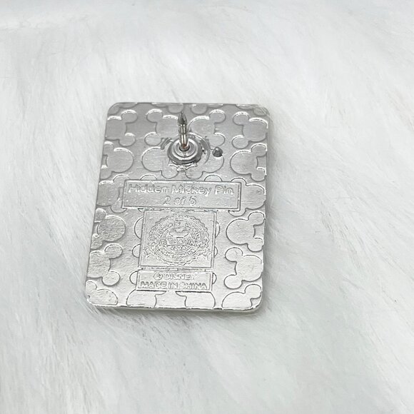 🔮 5/$25 Disney Princess Phone The Little Mermaid Ariel Calling Pin - Picture 3 of 3